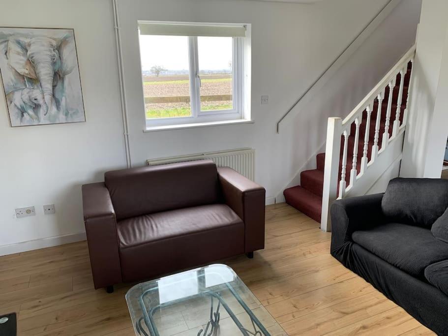 1 Bedroom Annex, Private Bathroom, Peaceful Area Claypits Exterior foto